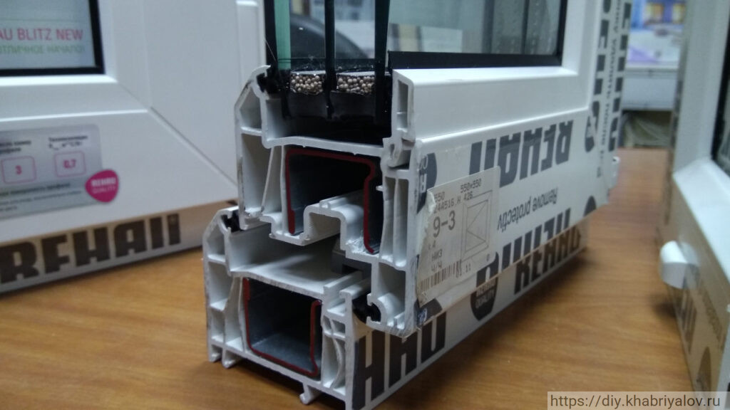 Образец окна REHAU