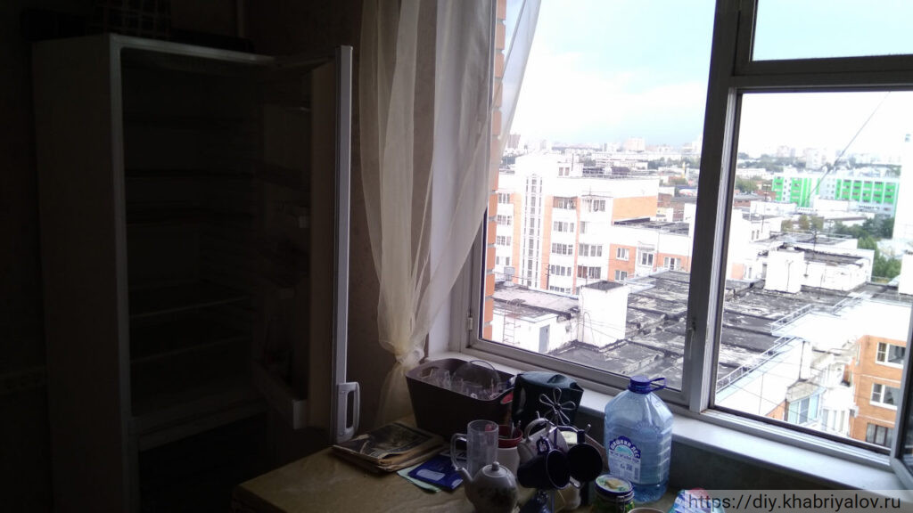 Окно на кухне в квартире дома П-44Т