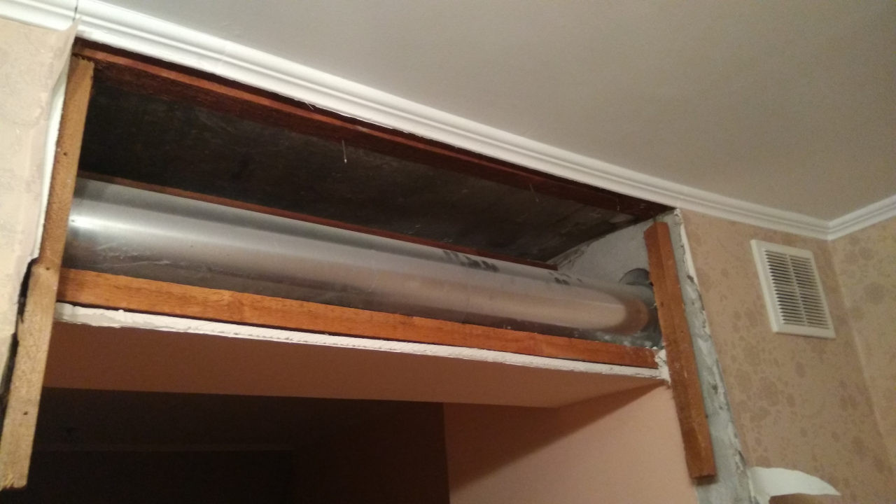 Дверь на кухне и вентиляция в квартире