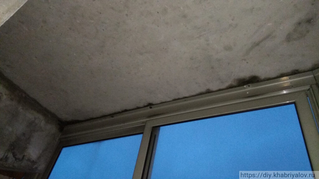 Герметичность окна балкона лодочка дома П-44Т с левой стороны