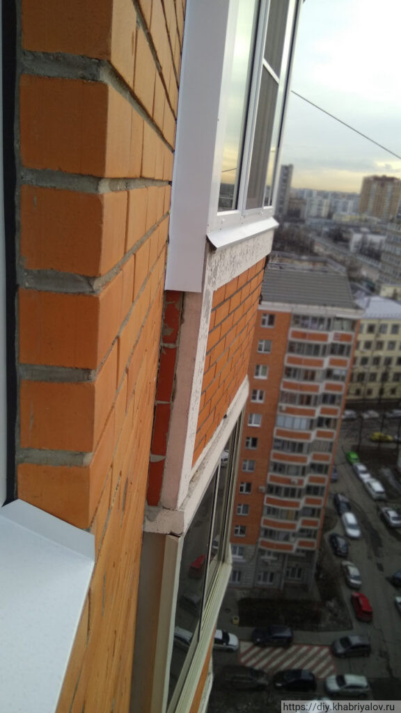 Закрытие щели балкона дома П-44Т (вид снаружи)