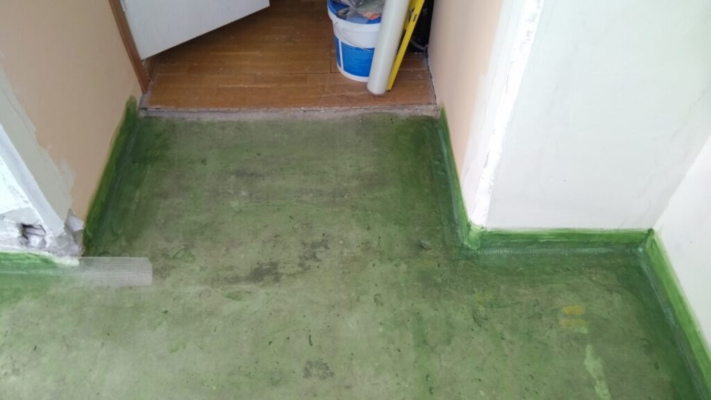 Укрепление углов сеткой-серпянкой