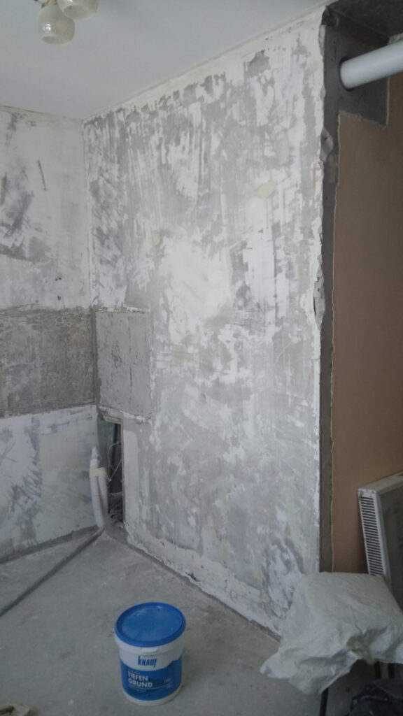 Подготовка стен кухни к ремонту